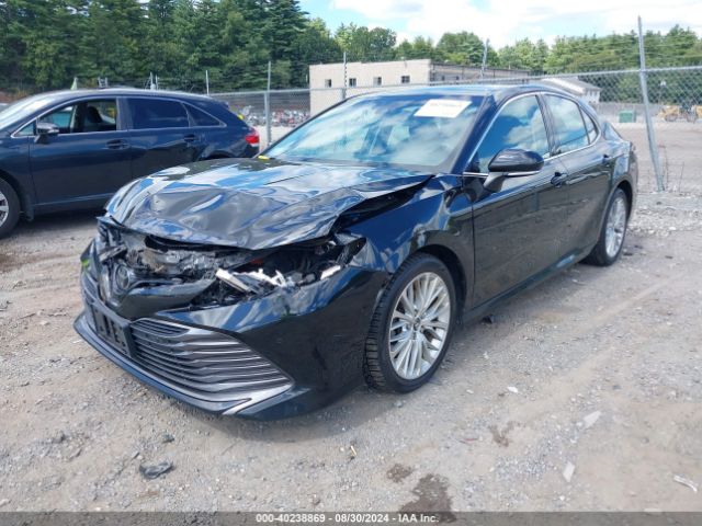 4T1B11HK3JU039012 Toyota CAMRY XLE