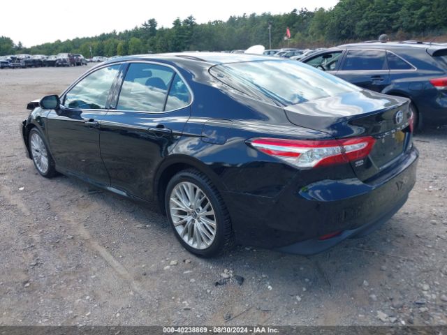 4T1B11HK3JU039012 Toyota CAMRY XLE