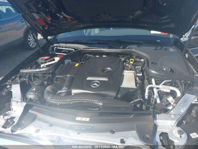 WDDZF4KB1JA372427 Mercedes-Benz E 300 4matic