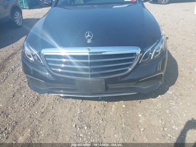 WDDZF4KB1JA372427 Mercedes-Benz E 300 4matic