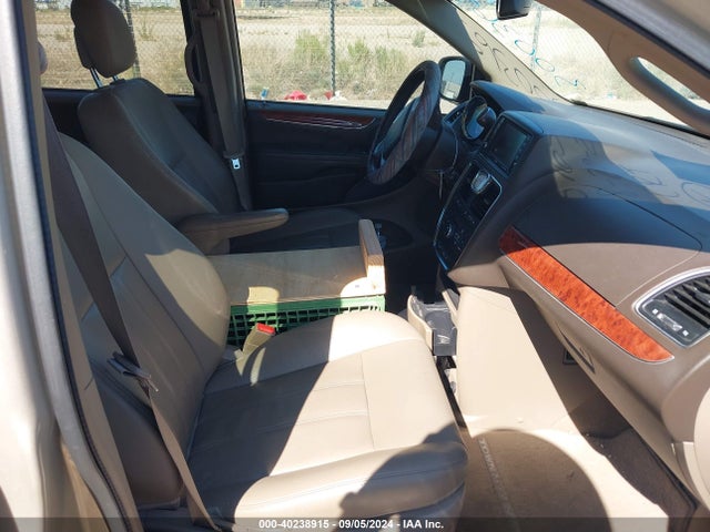 2C4RC1BG6GR300365 Chrysler Town & Country Touring