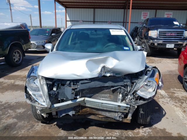 3N1CN7AP0JL888162 Nissan Versa 1.6 S+