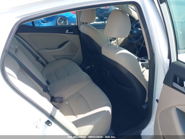 KIA OPTIMA HYBRID 2015 KNAGM4AD3F5085985 Image 8