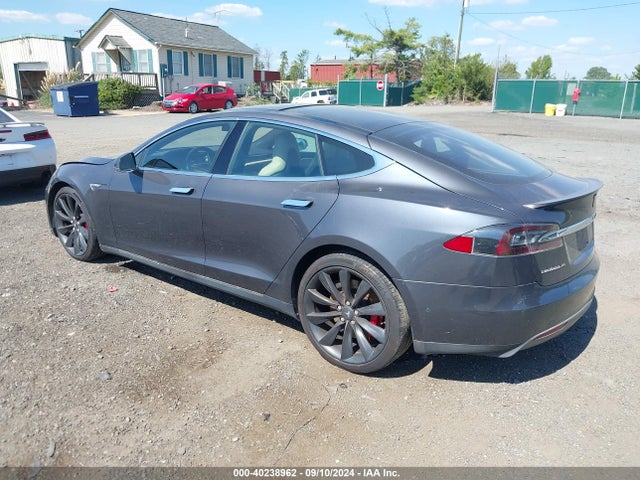 2016 TESLA MODEL S 5YJSA1E42GF125066 Photo 2