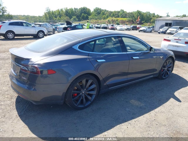 2016 TESLA MODEL S 5YJSA1E42GF125066 Photo 3