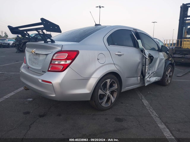 Chevrolet Sonic Premier 2018 1G1JF5SB1J4138387 Image 4