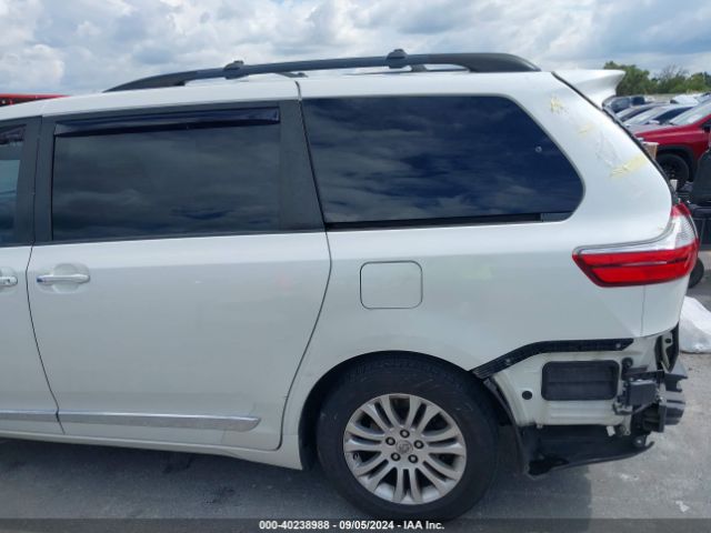 5TDYK3DC3FS664592 Toyota Sienna Xle 8 Passenger