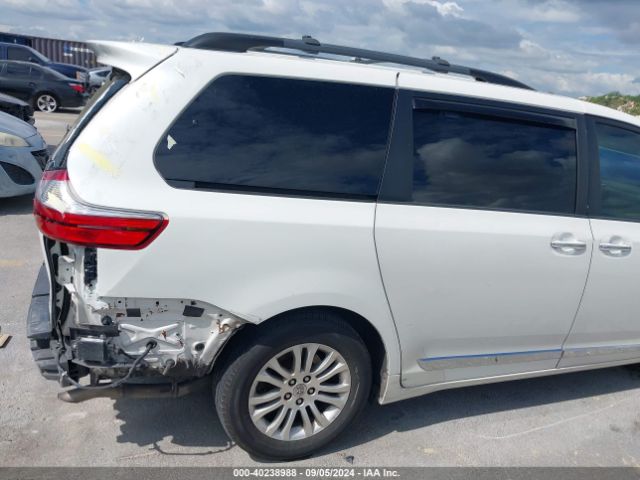 5TDYK3DC3FS664592 Toyota Sienna Xle 8 Passenger