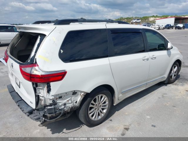5TDYK3DC3FS664592 Toyota Sienna Xle 8 Passenger