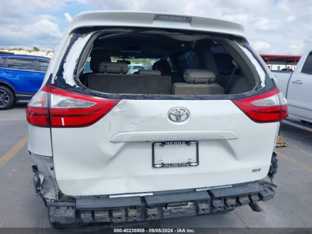 5TDYK3DC3FS664592 Toyota Sienna Xle 8 Passenger