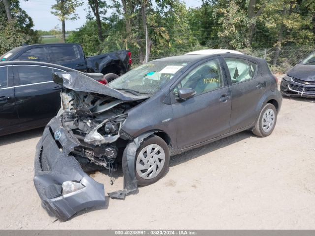 JTDKDTB3XG1137022 Toyota Prius C One