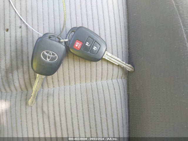 Toyota Rav4 Xle 2014 2T3WFREVXEW114172 Image 11