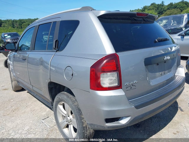 Jeep Compass Altitude Edition/sport 2015 1C4NJDBB1FD418173 Image 3