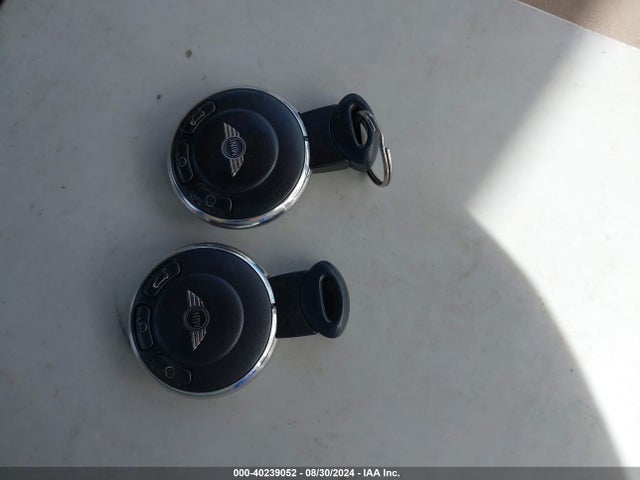 2011 MINI COOPER S COUNTRYMAN WMWZC3C51BWH97608 Photo 10