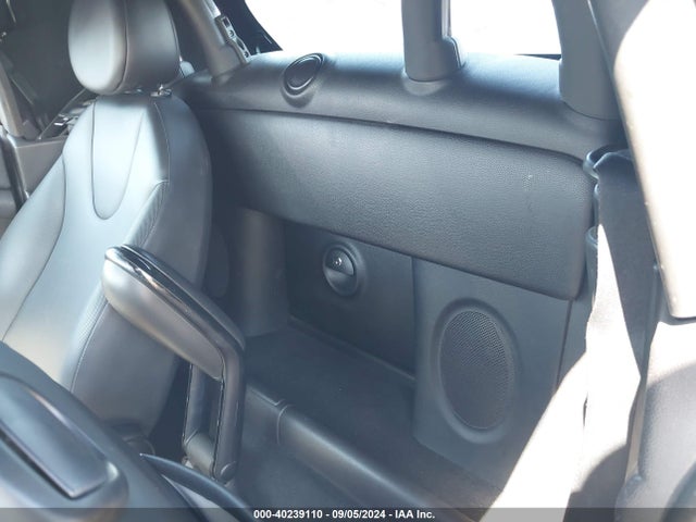 2012 MINI COOPER WMWSY1C57CT429098 Photo 7