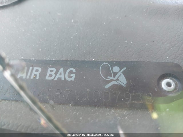 1997 MITSUBISHI MONTERO JA4MR41R7VJ007938 Photo 8