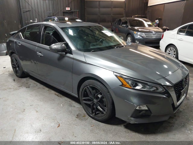2019 1N4BL4EV6KC146972 main image