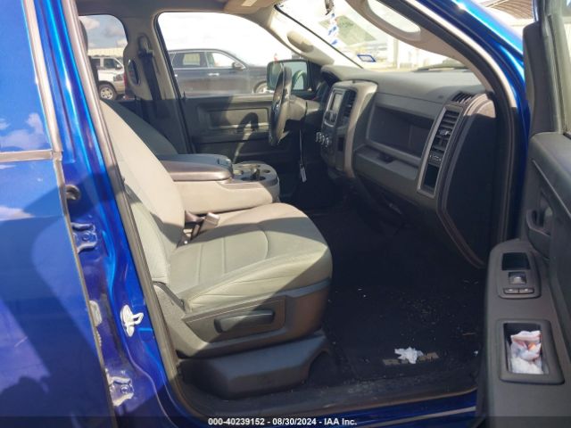 1C6RR6FG1JS133030 RAM 1500 Express Quad Cab 4x2 6'4 Box