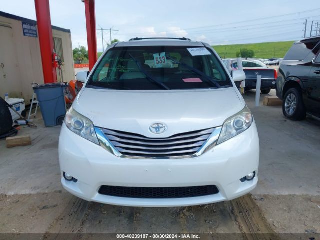 5TDYZ3DC1HS800457 Toyota Sienna Xle 8 Passenger