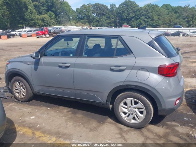KMHRB8A35MU067454 Hyundai Venue Se