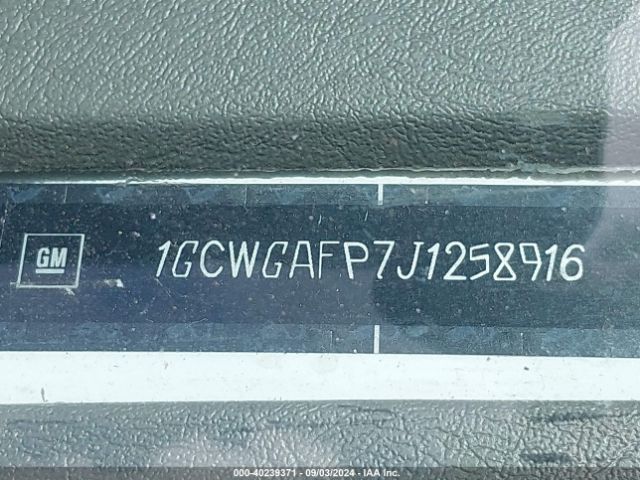 1GCWGAFP7J1258916 Chevrolet Express 2500 Work Van