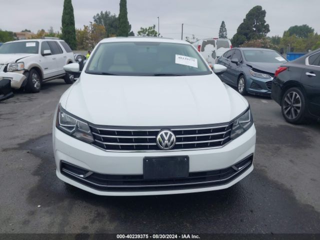 1VWBT7A35HC020043 Volkswagen Passat 1.8t Se