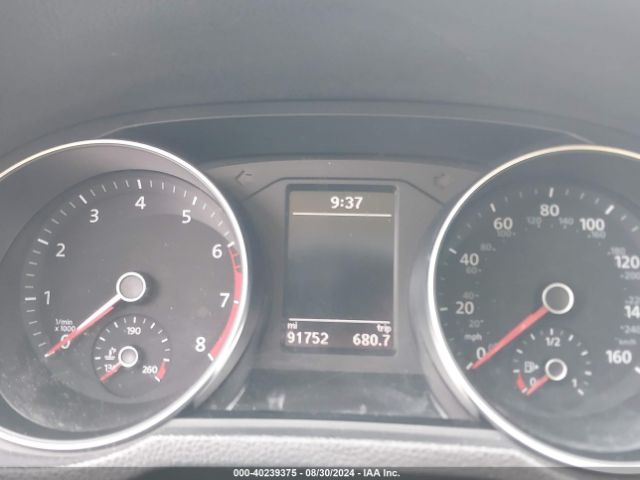 1VWBT7A35HC020043 Volkswagen Passat 1.8t Se