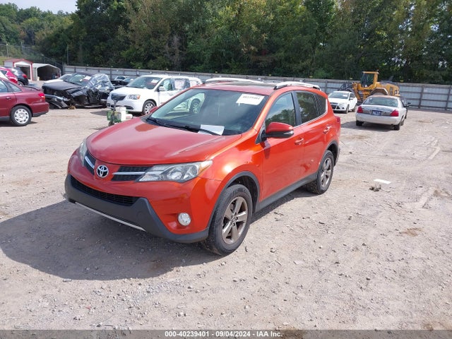 Toyota Rav4 Xle 2015 JTMRFREV9FD153430 Image 2