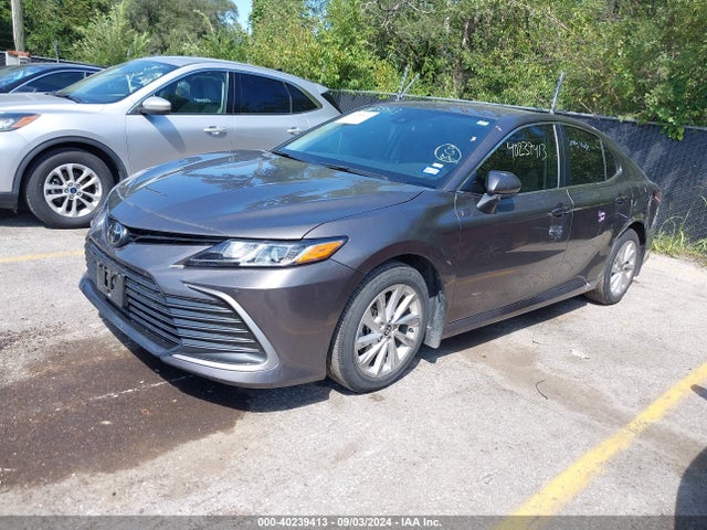 Toyota CAMRY LE 2023 4T1C11AK5PU136638 Image 2