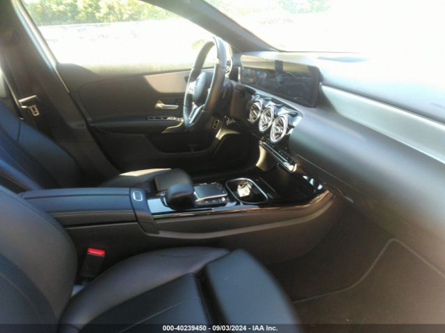 W1K3G4FB0MJ286575 Mercedes-Benz A 220 4matic