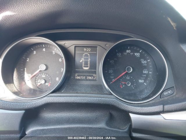 1VWDT7A39HC050364 Volkswagen Passat 1.8t R-line