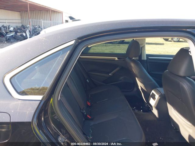 1VWDT7A39HC050364 Volkswagen Passat 1.8t R-line