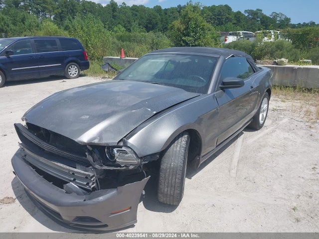 Ford Mustang V6 2014 1ZVBP8EM3E5292216 Image 2