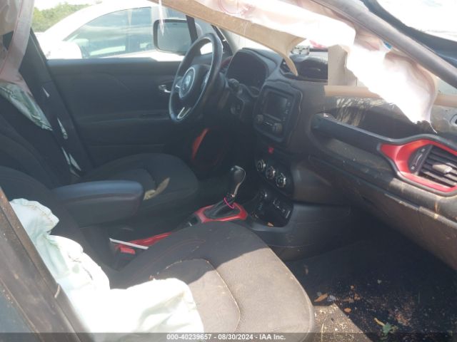 ZACCJBCTXGPD18174 Jeep Renegade Trailhawk