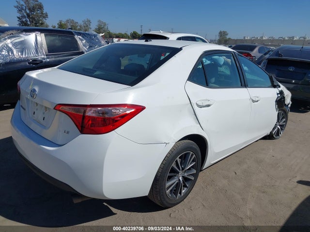 Toyota COROLLA LE 2017 5YFBURHE2HP646501 Image 4