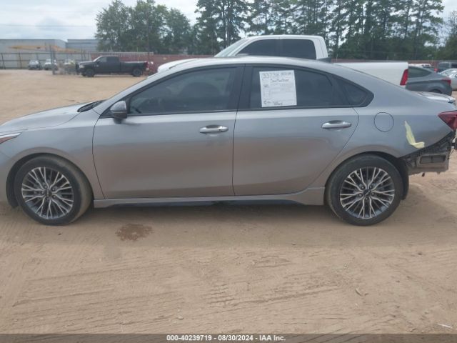 3KPF54AD9NE485533 KIA Forte Gt-line