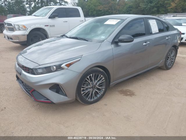 3KPF54AD9NE485533 KIA Forte Gt-line