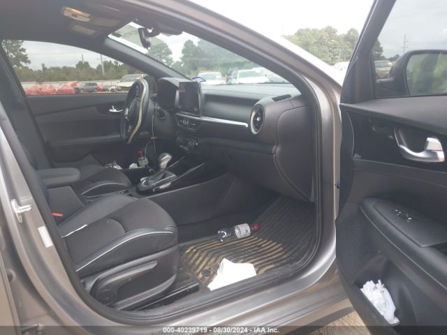 3KPF54AD9NE485533 KIA Forte Gt-line