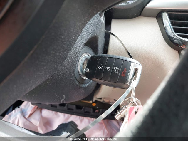 5XXGT4L3XJG268802 KIA Optima Lx