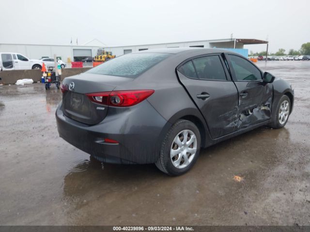 3MZBN1U75JM176268 Mazda Mazda3 Sport