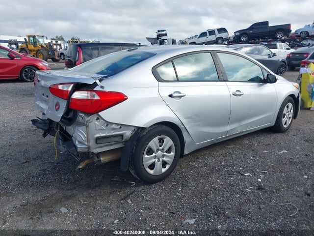 KIA FORTE LX 2015 KNAFK4A64F5357737 Image 4