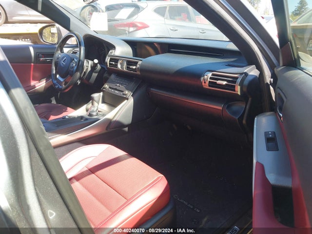 JTHBA1D27G5011676 Lexus IS 200T