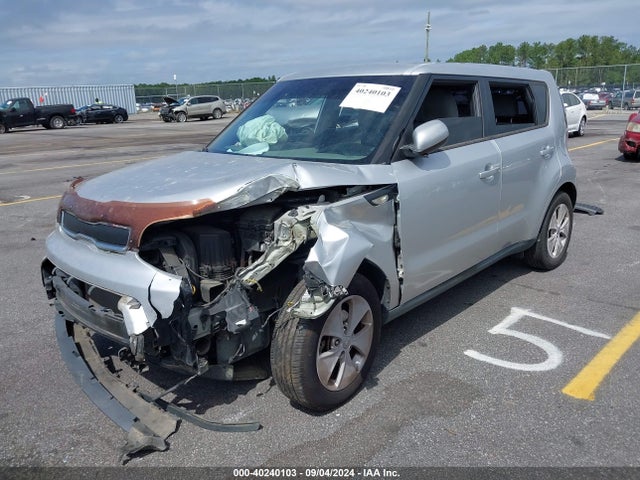 KIA Soul 2014 KNDJN2A27E7705698 Image 2