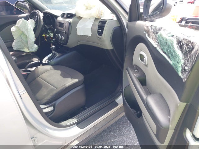 KIA Soul 2014 KNDJN2A27E7705698 Image 5