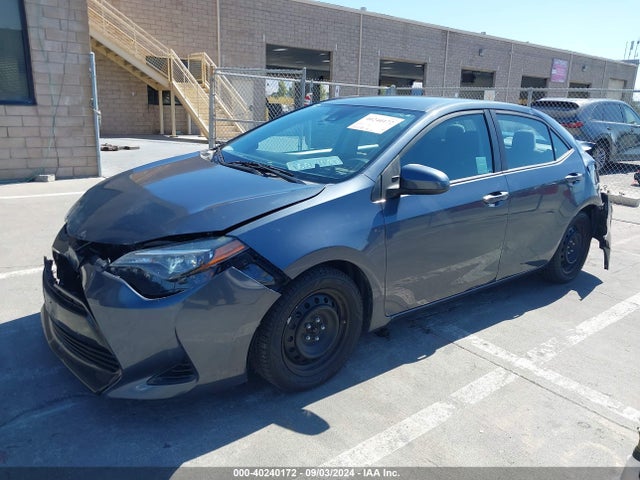 Toyota COROLLA LE 2017 5YFBURHE9HP693007 Image 2