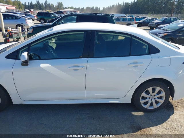 Toyota COROLLA LE 2022 JTDEPMAE9N3020207 Image 14