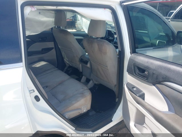 Toyota Highlander Le 2018 5TDZARFH3JS040495 Image 8