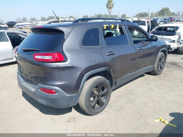 1C4PJLAB3HW661818 Jeep Cherokee Altitude Fwd