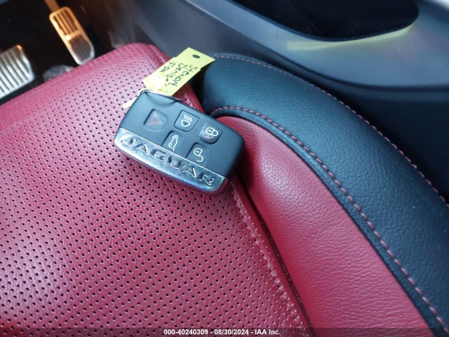 2018 JAGUAR F-PACE SADCL2FX4JA325044 Photo 10