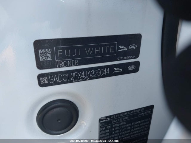 2018 JAGUAR F-PACE SADCL2FX4JA325044 Photo 8